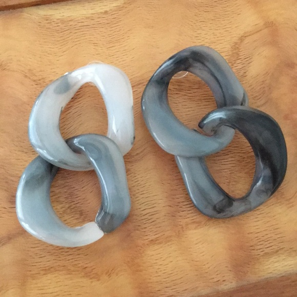 Smoky resin earrings - Picture 2 of 2